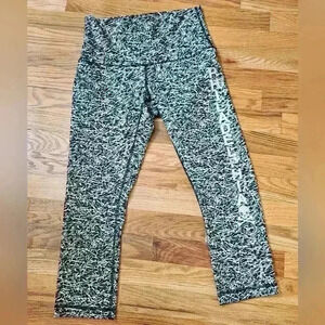 Lululemon SoulCycle Philadelp Wunder Under Crop Hi-Rise Mini Ripple Green Camo
